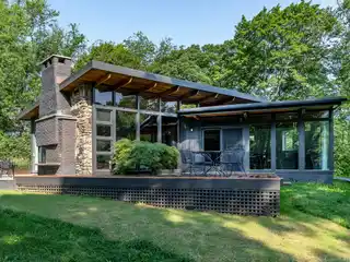 Chic Mid-Century Overlooking the Johnson Farm Preserve