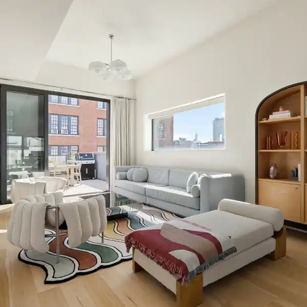 METICULOUSLY RENOVATED DUPLEX PENTHOUSE
