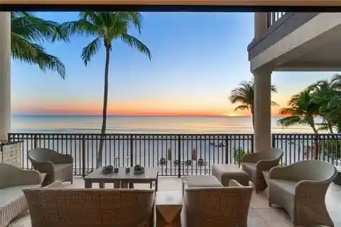 Beautiful Direct Beachfront Home on Bonita Beach