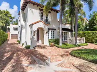 Renovated El Cid Historic Home