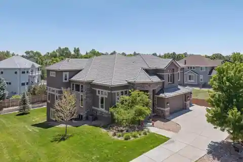 Grand Home on a Peaceful Cul-De-Sac