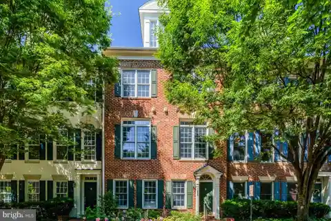 Luxury Townhome with Garage and Private Balcony