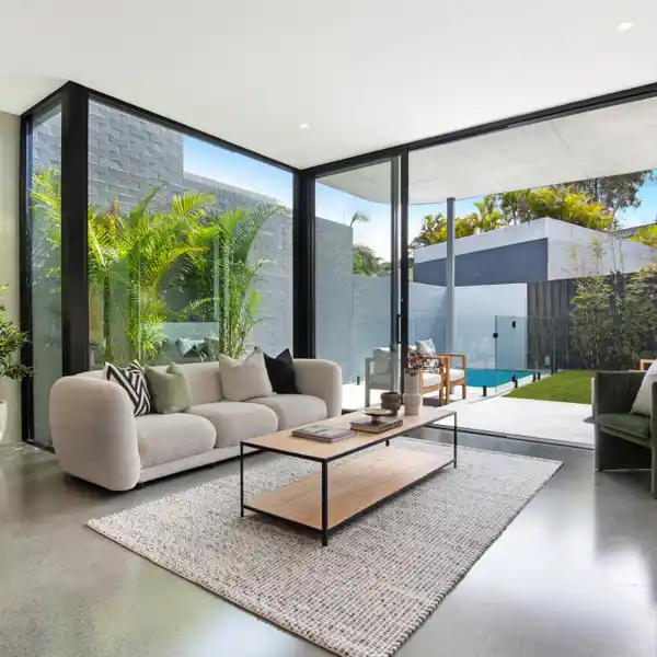 NEW HOME BUILT TO PREMIUM STANDARDS