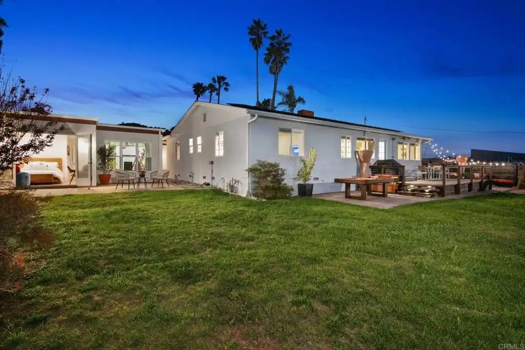 Beautifully Remodeled Home with Panoramic Vistas