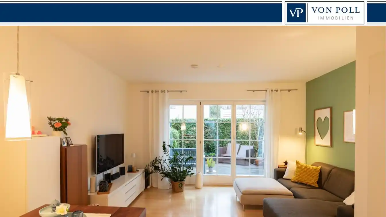 Well-maintained Mid-terrace House