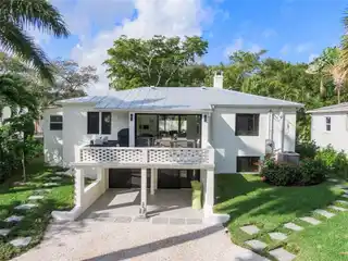 Fabulous Four-bedroom Home in Victoria Park