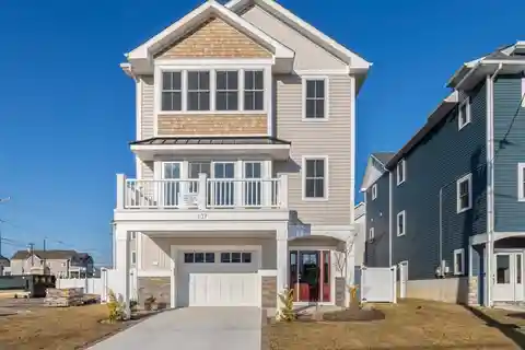 New Custom Built Luxury Beach Home