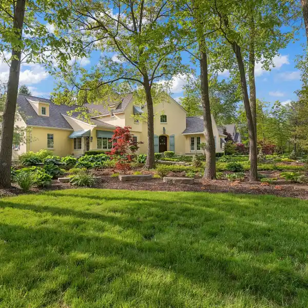 ARCHITECTURAL DESIGNED HOME