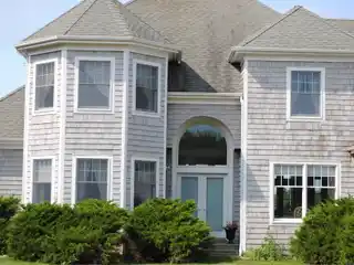 Immaculate Light-filled Rental Home
