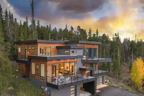 Mountain Modern Masterpiece