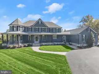 Private Waterfront Oasis with Resort Amenities