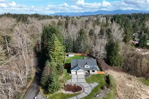 Beautiful Custom Craftsman Home on 1.5 Acres