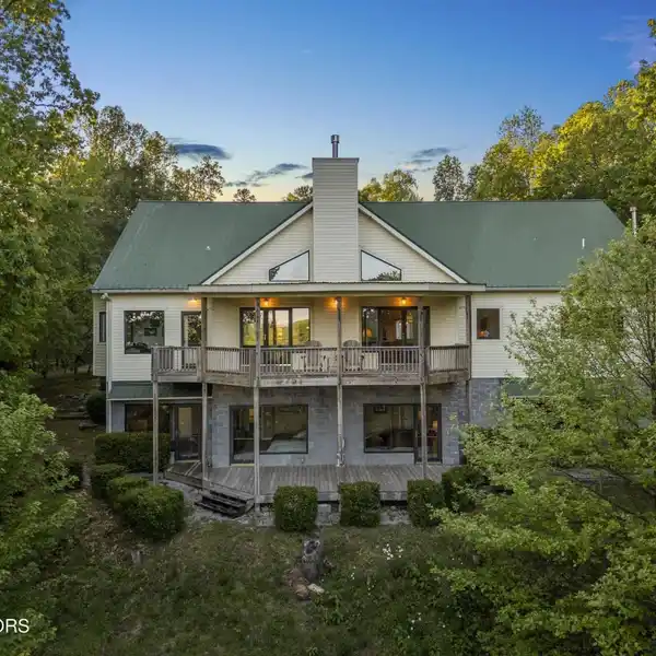 ULTIMATE MOUNTAIN RETREAT