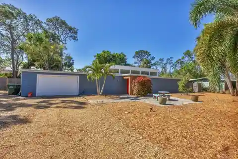 Mid-Century Gem on an Expansive Lot