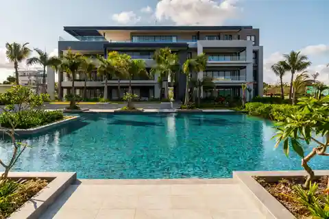 Luxury Island Penthouse with Expansive Terrace and Privacy