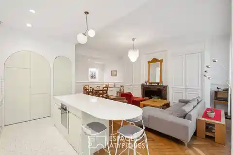 Architect-Designed Gem in Prestigious Location