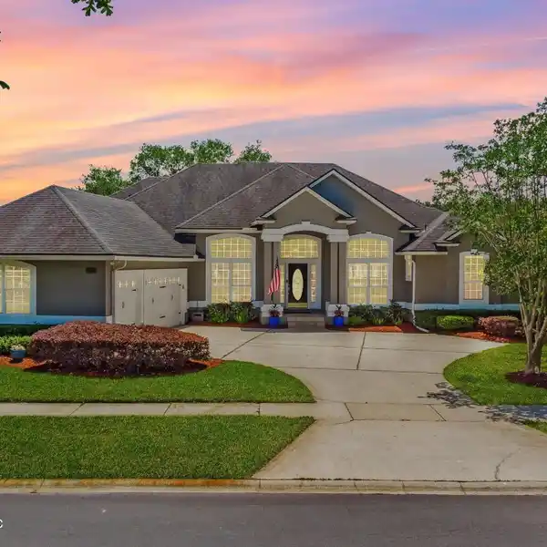 STYLE AND COMFORT IN DESIRABLE WORLD GOLF VILLAGE