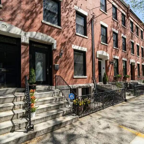 BEAUTIFULLY RENOVATED ROW HOUSE