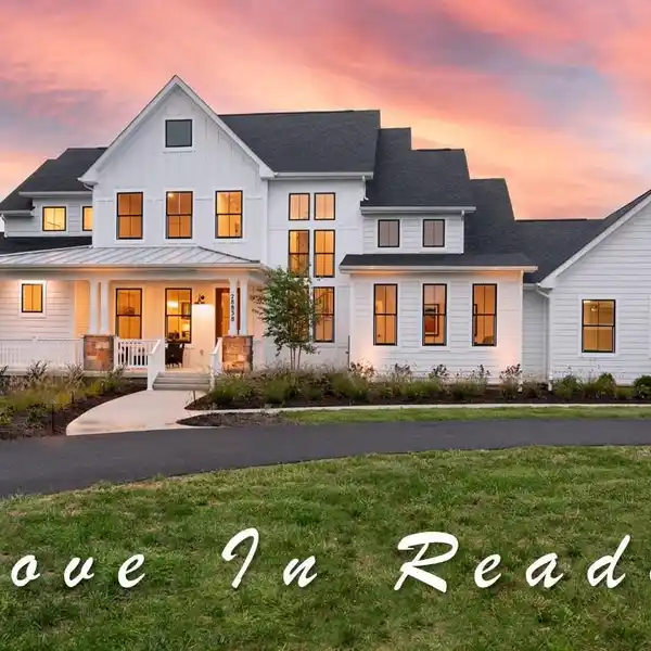 BEAUTIFUL WATERFRONT ESTATE