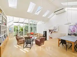 Exceptional Mid 19th Century Property Bathed in Sunshine