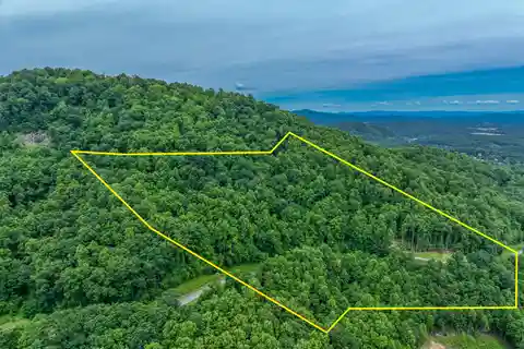 14.98-Acre Mountainside Estate