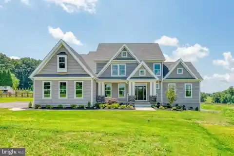 Move-In Ready Craftsman on Acreage