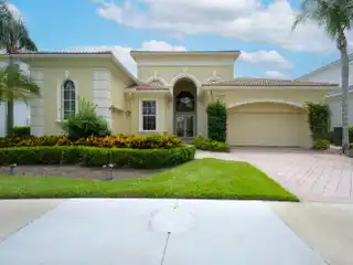 Light and Bright One-Story Home in the Country Club of Mirasol