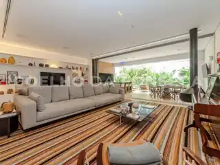 Spacious Luxury Home on an Exclusive Street