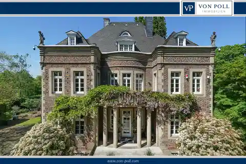 1924 Art Nouveau Mansion