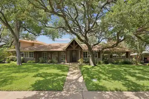 Stunning Home in Desirable Eudora Estates