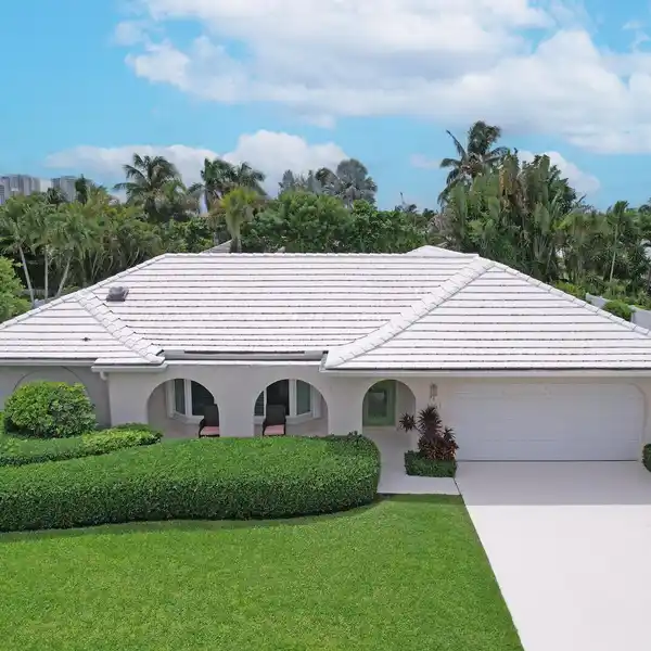 SINGER ISLAND OASIS