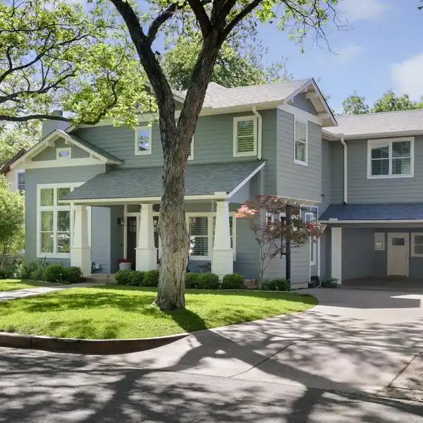 EXCEPTIONAL CRAFTSMAN-STYLE HOME IN ROSEDALE