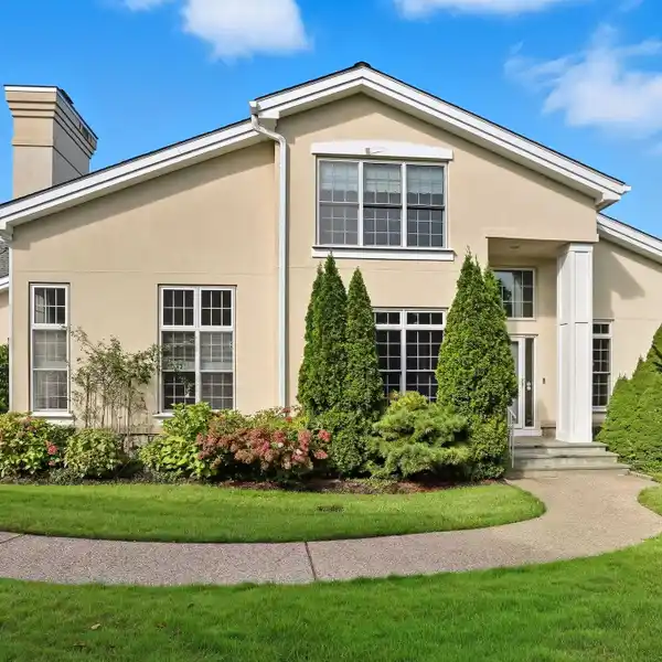 SPACIOUS DORAL GREENS TOWNHOUSE