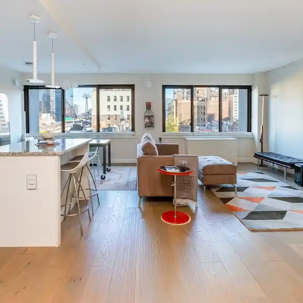 REFINED CITY LIVING WITH THOUGHTFUL MODERN DESIGN