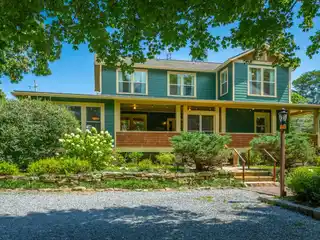 Historic Charmer in an Idyllic Setting