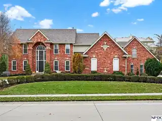Refined Elegance in Stunning Home with a Serene Fountain