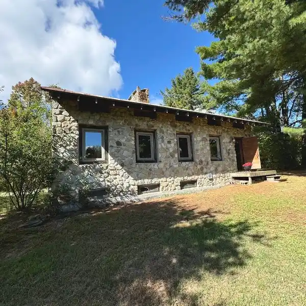 213 ACRES OF PRIVACY IN BELGRADE