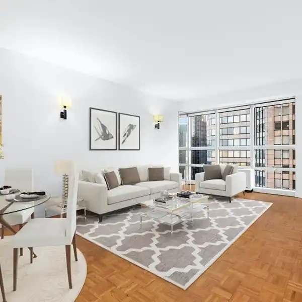 HIGH-FLOOR LUXURY LIVING