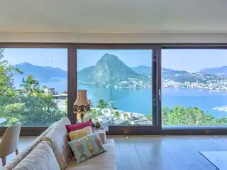 Modern Villa Overlooking Lake Lugano