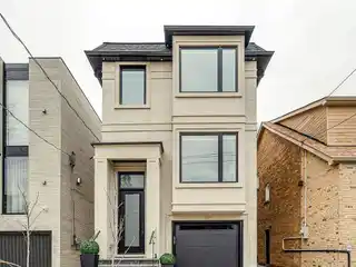 New Custom Home in Sherwood Park