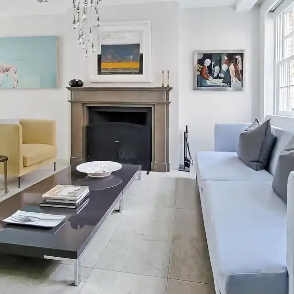 TRIPLE MINT DESIGNER TOWNHOUSE