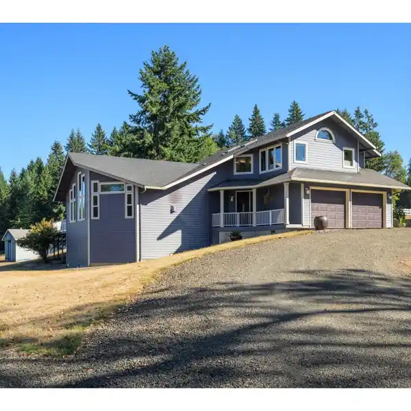 PRIVATE RETREAT ON TEN SERENE ACRES