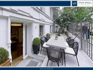 Representative Belle-Etage + Basement with Private Garden at Savignyplatz