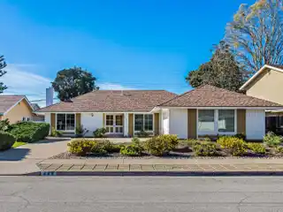 Charming Home with Mountain Views and Sunshine