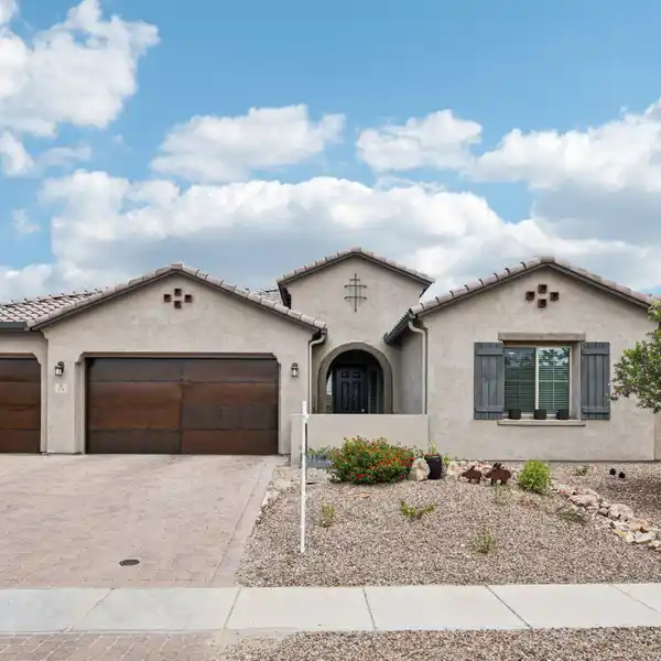 BEAUTIFULLY DESIGNED SINGLE-STORY HOME