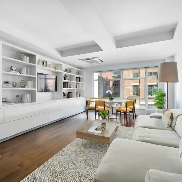 SPACIOUS LOFT-LIKE CONDO