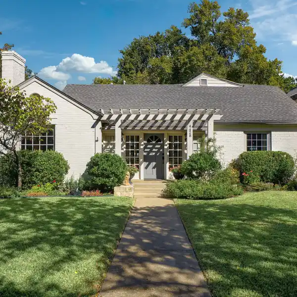 WARM, INVITING HOME WITH TIMELESS APPEAL