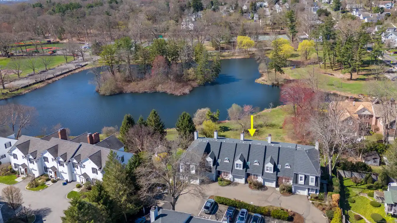Special Home Overlooking Mead Park Pond