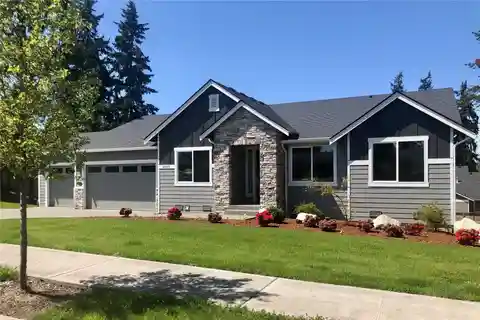 Stunning Daylight Basement Rambler