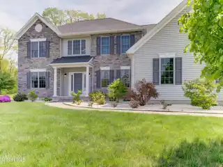 Custom-built Comfort with Dual Staircases